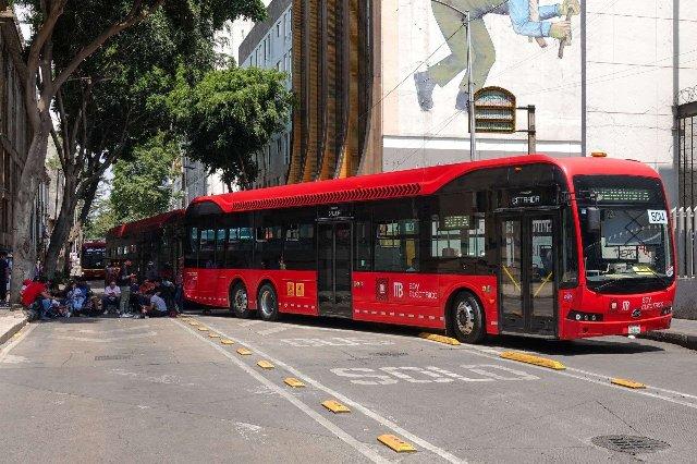 Metro y Metrobús tendrán horario especial el 16 de septiembre en CDMX