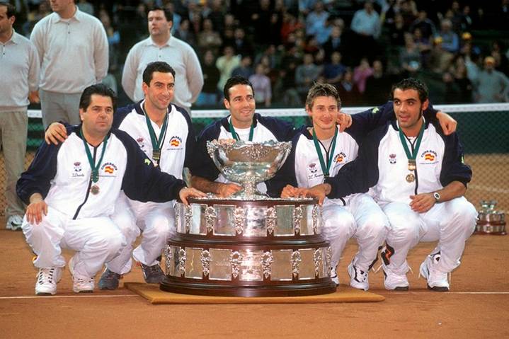 Los campeones de la primera Copa Davis con España recibirán un homenaje en la eliminatoria en Marbella