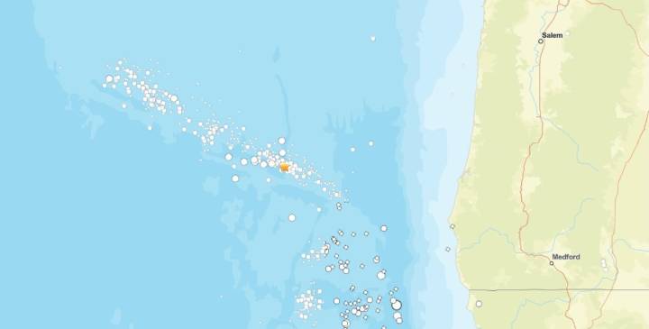 ‘Moderate’ earthquake hits off Oregon Coast, followed by smaller quake; no tsunami expected