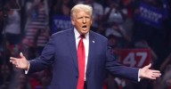 Donald Trump Loses It as Protestors Call Him 'Hitler' During First-Ever Outing to Local Washington, D.C., Restaurant: Watch