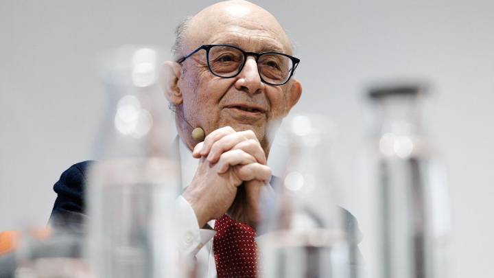 Un exsocio de Montoro trató de colar a Hacienda como "experto en tributación" a un abogado "de prácticas" para pagar menos de IRPF