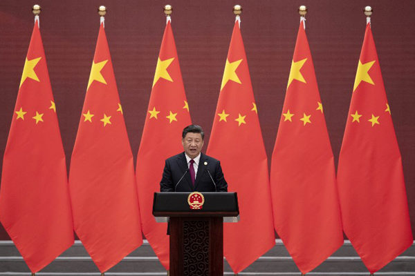 Xi Jinping elevó la tensión con Occidente y advirtió que el mundo debe elegir entre ‘paz o guerra’