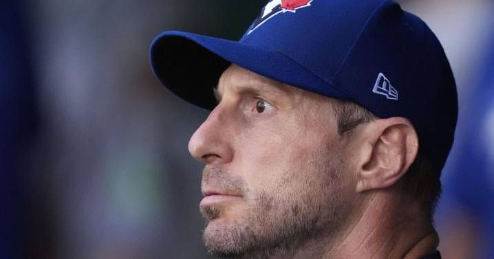 Blue Jays playoff standing: Yankees loss drops magic number