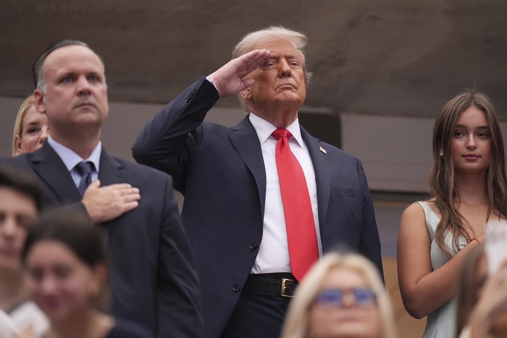Trump attends the US Open to mixed cheers and boos