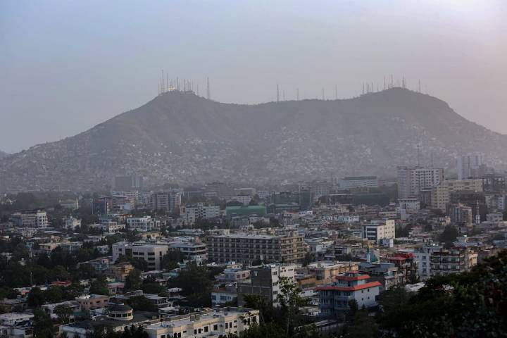 Los talibanes cortan internet y dejan a Afganistán aislada del mundo y sumida en el caos