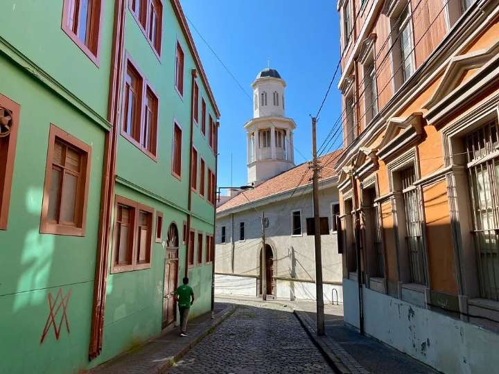 Vuelven los Trekking Culturales: Actividad gratuita invita a descubrir la historia y el patrimonio de Valparaíso