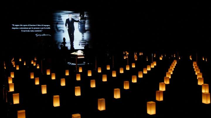 Entre Farolas y Flores, Dan en Milán Último Adiós a Giorgio Armani, el 'Rey' de la Moda