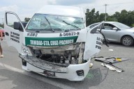 Percance vial en la Pachuca-Sahagún: transporte público y auto particular involucrados
