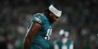 Eagles star, former UGA player Jalen Carter fined for spitting on Cowboys QB Dak Prescott
