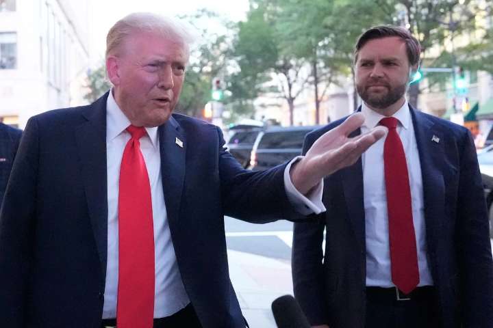 Trump propone a la UE imponer aranceles a China e India para presionar a Putin