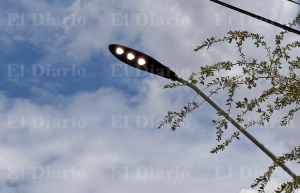 Denuncian fallas en alumbrado público de la Heroico Colegio Militar