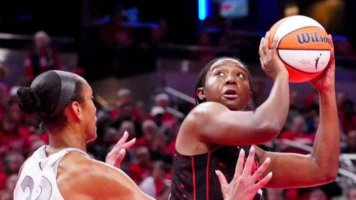 Aliyah Boston, Kelsey Mitchell lead Fever past Aces 90-83 to even series, set up decisive Game 5