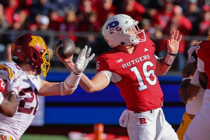 Gophers football: Athan Kaliakmanis’ dad takes another swipe at P.J. Fleck