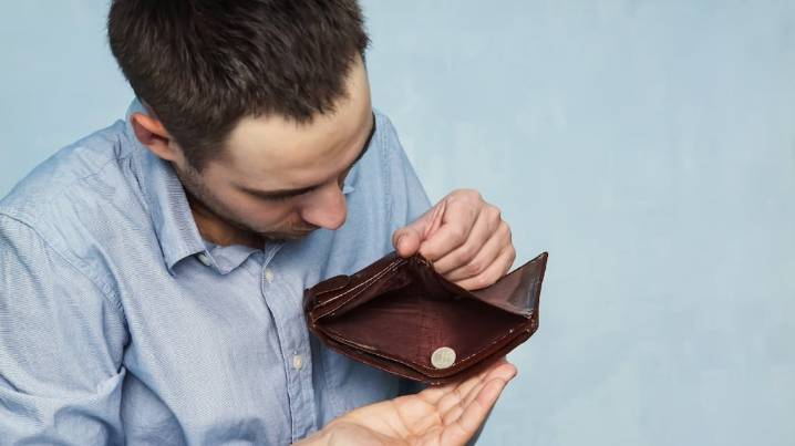 Aunque la morosidad está en aumento, el comportamiento de pago cambia según la edad: quiénes se atrasan más
