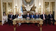 Javier Milei vuelve a reunirse con su Gabinete en medio de la tensión por la derrota en la provincia de Buenos