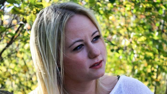 Woman Returns From Conference Deeply Convicted Of How Awesome She Is