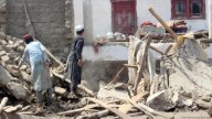 Mas de 800 muertos y 2.500 heridos por el terremoto en el este de Afganistán