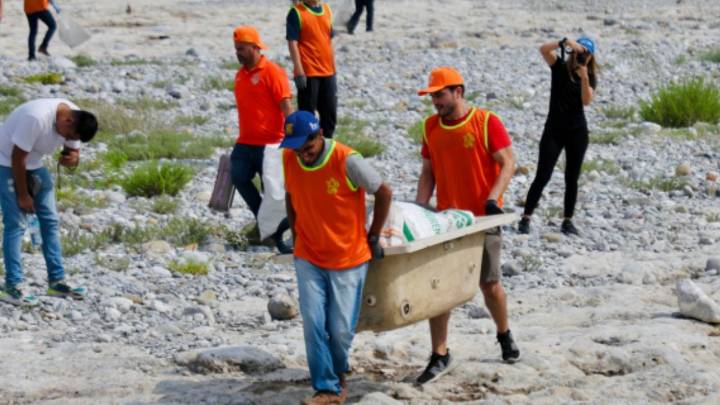 Recolectan 3.5 toneladas de basura en séptima jornada de limpieza en el río Santa Catarina