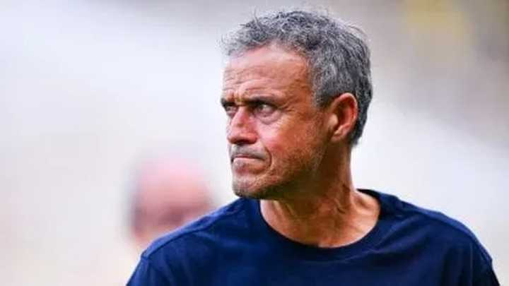 Luis Enrique sufrió una fractura de clavícula y será operado de urgencia