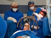 Semar realiza con éxito procedimientos para atención del Parkinson