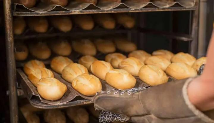 Crisis en Argentina: cerraron 14.000 panaderías y 16.000 kioscos