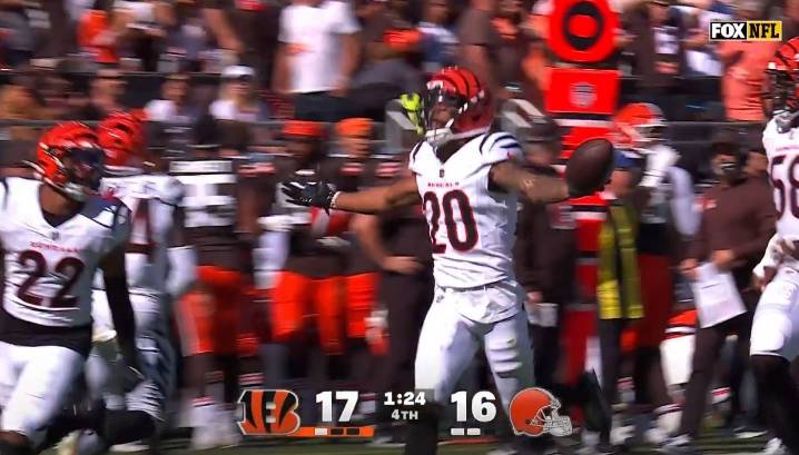 Bengals win season opener 17