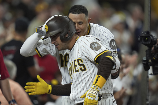 Sencillo de Fermín en la 11ma lleva a los Padres a los playoffs con victoria 5