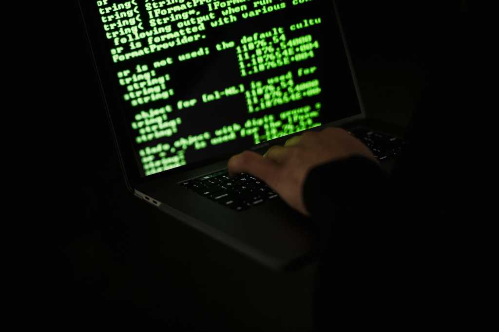 I haven’t gotten PC malware in a decade. Here are my 7 simple secrets