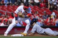 Deadspin | Brewers fall to Cards, but clinch Central title with Cubs loss