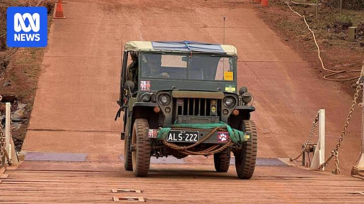 Motoring enthusiasts take WWII jeeps on 2,000km journey