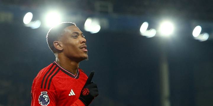 Este es el salario de Anthony Martial, posible nuevo delantero de los Rayados de Monterrey