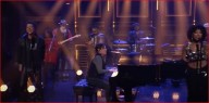 Arthur Hanlon invitó a Carlos Vives y Goyo a cantar ‘Goodbye’, en el show de Jimmy Fallow