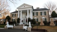 Missouri woman gets more than 4 years in prison for trying to sell off Elvis Presley's Graceland
