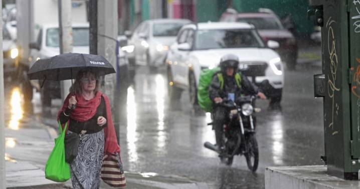 ¿Salir o quedarse en casa? Las medidas a tomar ante las lluvias fuertes del verano