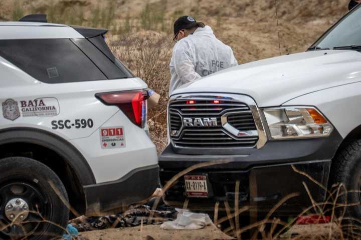 Vecinos del Cañón del Sainz encuentran cuerpo en estado de putrefacción por un yonke