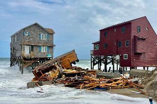 The Outer Banks Voice -   Public meeting on threatened oceanfront homes slated for Sept. 18 at CSI