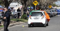 Hombre es asesinado dentro de su vehículo en Peñalolén: disparos se efectuaron a metros de una feria