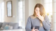 Así puede identificar y eliminar aplicaciones espía, instaladas sin permiso en su celular, para evitar fraudes y estafas