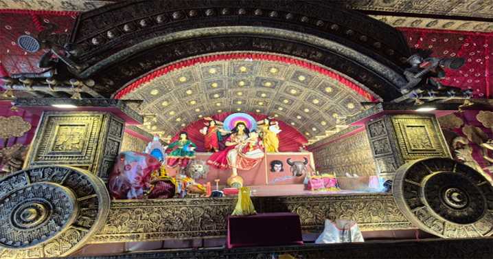 ‘Chalaman Sangha’ organizing ‘Durga Puja’ with artists from West Bengal, massive turn