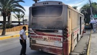 Camión de ruta Matamoros-Torreón se incendia en gasolinera del Centro de Torreón