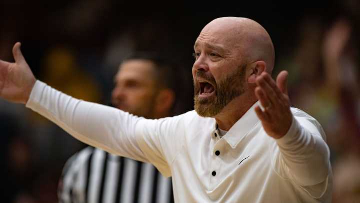 Boonville basketball coach steps down prior to 2025