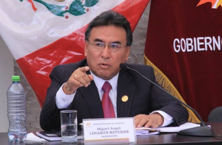 Linares acusa al Consejo Regional de no tramitar su pedido de vacancia ante el JNE y no fiscalizar al gobernador Sánchez