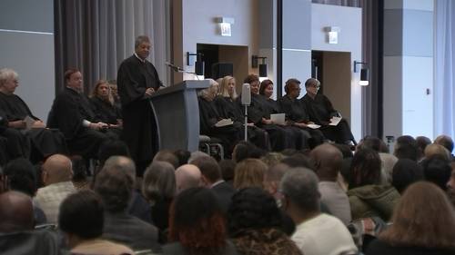 Cook County Chief Judge Timothy Evans loses relection bid, Charles Beach to takeover in December 2025
