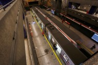 “No estás solo”: conductor del Metro de Santiago conmueve con viralizado mensaje sobre salud mental tras días difíciles