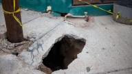 Socavón causó daños al interior de una vivienda en el Barrio de Tlaxcala