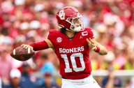 Oklahoma QB, Heisman frontrunner John Mateer to miss time due to hand surgery