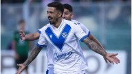 Vélez ganó en San Juan y sigue peleando el Torneo Clausura