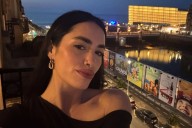 A puro disfrute. Lali en San Sebastián: la foto con Almodóvar, sus mejores looks y un mensaje para los artistas