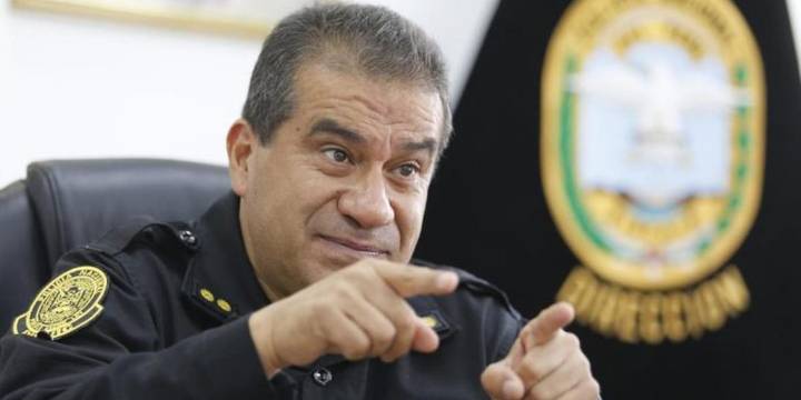 Óscar Arriola asumirá como nuevo comandante general de la PNP en medio de polémicas por sus vínculos con personajes investigados