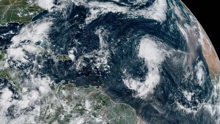 Se forma la tormenta tropical "Gabrielle" en el Atlántico; es el séptimo ciclón en la temporada